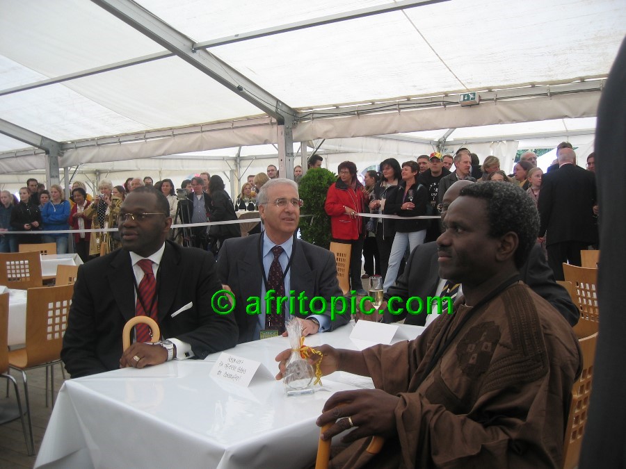 ../Images/afw2006c 116.jpg